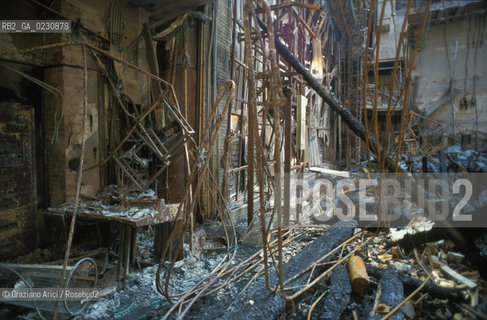 Nome: .GRAN TEATRO LA FENICE.Descrizione: .IL PALCOSCENICO DOPO LINCENDIO / VENEZIA.Credit: .Graziano Arici/Rosebud2/.Costo: .A.Nazione: .ITALIA.Città: .VENEZIA.Data: .FEBBRAIO 1996