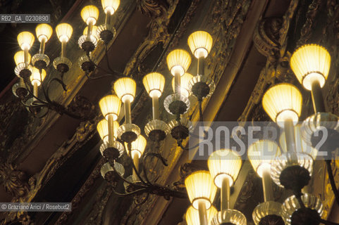 Nome: .GRAN TEATRO LA FENICE.Descrizione: .PALCHI / VENEZIA .Credit: .Graziano Arici/Rosebud2/.Costo: .A.Nazione: .ITALIA.Città: .VENEZIA.Data: .1985 ca.