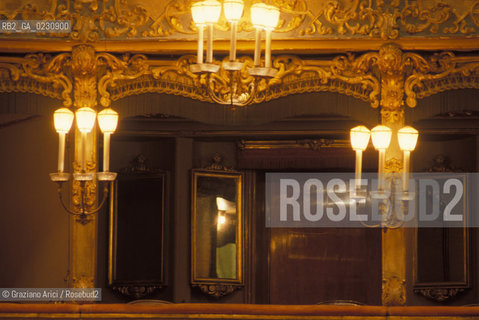Nome: ..GRAN TEATRO LA FENICE..Descrizione: ..DECORAZIONI DEI PALCHI / VENEZIA..Credit: ..Graziano Arici/Rosebud2/..Costo: ..A..Nazione: ..ITALIA..Città: ..VENEZIA..Data: ..1985 ca.