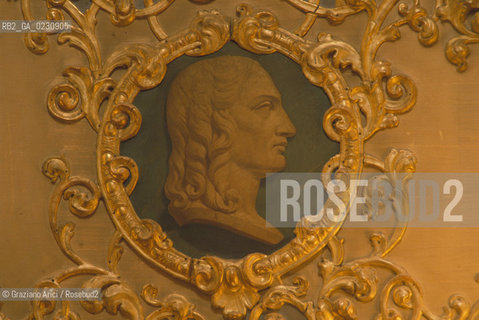 Nome: ..GRAN TEATRO LA FENICE..Descrizione: ..PARTICOLARE DI UN PALCO / VENEZIA..Credit: ..Graziano Arici/Rosebud2/..Costo: ..A..Nazione: ..ITALIA..Città: ..VENEZIA..Data: ..1985 ca.