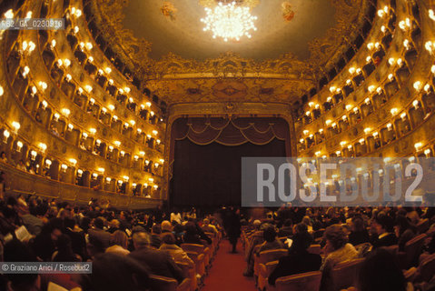 Nome: ..GRAN TEATRO LA FENICE..Descrizione: ..SALA / VENEZIA..Credit: ..Graziano Arici/Rosebud2/..Costo: ..A..Nazione: ..ITALIA..Città: ..VENEZIA..Data: ..1985 ca.