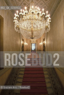 Nome: ..GRAN TEATRO LA FENICE..Descrizione: ..SCALA DACCESSO ALLE SALE APOLLINEE/ VENEZIA..Credit: ..Graziano Arici/Rosebud2/..Costo: ..A..Nazione: ..ITALIA..Città: ..VENEZIA..Data: ..1985 ca.