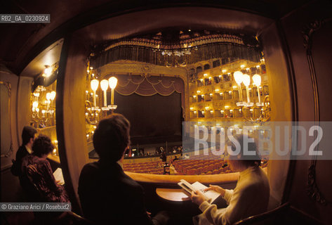 Nome: .GRAN TEATRO LA FENICE.Descrizione: .PALCO / VENEZIA.Credit: .Graziano Arici/Rosebud2/.Costo: .A.Nazione: .ITALIA.Città: .VENEZIA.Data: .1985 ca.