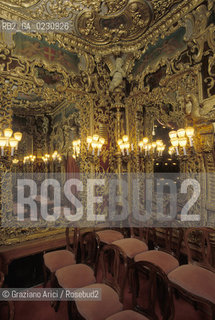 Nome: ..GRAN TEATRO LA FENICE..Descrizione: ..PALCO REALE / VENEZIA..Credit: ..Graziano Arici/Rosebud2/..Costo: ..A..Nazione: ..ITALIA..Città: ..VENEZIA..Data: ..1985 ca.