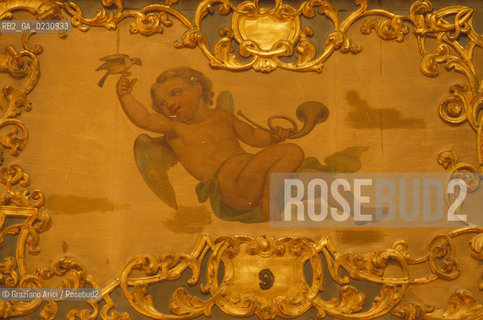 Nome: .GRAN TEATRO LA FENICE.Descrizione: .PARTICOLARE DI UN PALCO / VENEZIA.Credit: .Graziano Arici/Rosebud2/.Costo: .A.Nazione: .ITALIA.Città: .VENEZIA.Data: .1985 ca.