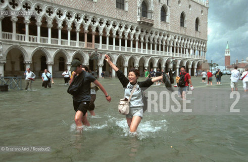 HIGH TIDE IN VENICE - 6 /06/2002  ©Graziano Arici/Rosebud2  ALTA MAREA / ACQUA ALTA