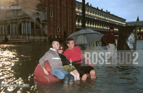 HIGH TIDE IN VENICE - 6 /06/2002  ©Graziano Arici/Rosebud2  ALTA MAREA / ACQUA ALTA