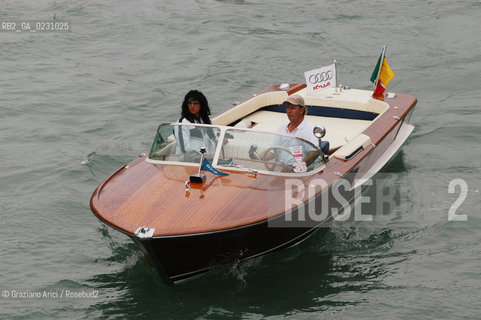 VENICE 1/09/02: MEETING OF RIVA MOTORBOATS - © 2002 Graziano Arici/Rosebud2 / MOTOSCAFO