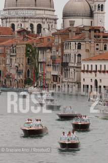 VENICE 1/09/02: MEETING OF RIVA MOTORBOATS - © 2002 Graziano Arici/Rosebud2 / MOTOSCAFO