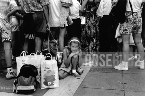  GENTE DI VENEZIA  MOSTRA DI Graziano Arici/Rosebud2 @ 2002 Graziano Arici/Rosebud2 - 2A 40/18..