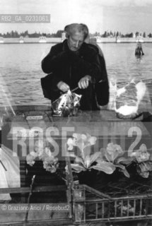  GENTE DI VENEZIA  MOSTRA DI Graziano Arici/Rosebud2 @ 2002 Graziano Arici/Rosebud2 - J 97/21..