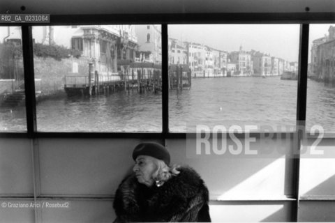  GENTE DI VENEZIA  MOSTRA DI Graziano Arici/Rosebud2 @ 2002 Graziano Arici/Rosebud2 - K 20/15..