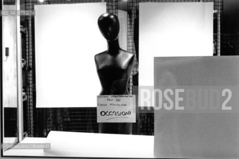  GENTE DI VENEZIA  MOSTRA DI Graziano Arici/Rosebud2 @ 2002 Graziano Arici/Rosebud2 - 2A 8/17A..