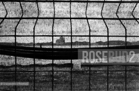  GENTE DI VENEZIA  MOSTRA DI Graziano Arici/Rosebud2 @ 2002 Graziano Arici/Rosebud2