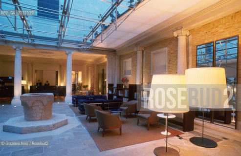 VENEZIA HOTEL MONACO © 2002 Graziano Arici/Rosebud2