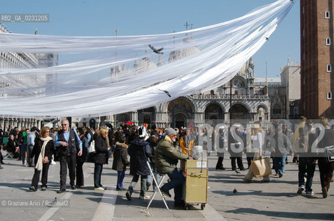 VENEZIA 2003 - CARNEVALE ALLESTIMENTO DELLA PIAZZA SAN MARCO  DI DONATO SARTORI ©Graziano Arici/Rosebud2 / TELA