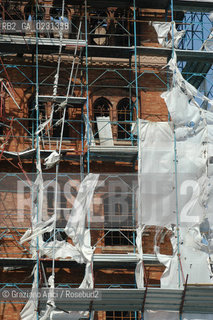 VENEZIA 15/04/03 - LINCENDIO DEL MULINO STUCKY © ARCHIVIO Graziano Arici/Rosebud2  / GIUDECCA / ARCHEOLOGIA INDUSTRIALE