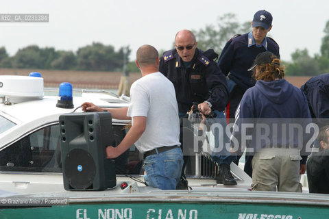VENEZIA 14/05/03 - CERIMONIA DI INIZIO LAVORI SISTEMA MOSE PER LA DIFESA DI VENEZIA DALLE ACQUE ALTE ©Graziano Arici/Rosebud2 / DIGA