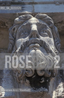 Caption: Nome:..ISOLA DI SANTANDREA: IL FORTE....Localizzazione:..VENEZIA / ISOLA DI SANTANDREA  / LAGUNA NORD..VENICE / THE ISLE OF SANTANDREA / THE NORTH LAGOON..Soggetto:..ISOLA DI SANTANDREA / IL FORTE / ARCO..THE ISLE OF SANTANDREA / THE FORT / ARCH..Cronologia:..SEC. XVI SECONDO QUARTO / 1543..XVIth CENTURY / 1543..Autore:..MICHELE SANMICHIELI (1484-1559)....Stile:......Editori Stampatori:......Committenza:..SIGNORIA DI VENEZIA CON DECRETO DEL 23 DICEMBRE 1534..SIGNORIA OF VENICE WITH DECREE OF 23 DECEMBER 1534..Materia e Tecnica:......Collocazione:......Note:..LISOLA OSPITA LE CASERME DEL REGGIMENTO LAGUNARI SERENISSIMA / QUI VI FU PREPARATO IL VOLO SU VIENNA DI GABRIELE DANNUNZIO IL 9 AGOSTO DEL 1918..THE ISLAND IS THE SEAT OF THE LAGUNARI SERENISSIMA REGIMENT / HERE, GABRIELE DANNUNZIO ORGANISED THE FLIGHT TO VIENNA ON 9 AUGUST 1918 ..Riproduzione Fotografica:..Graziano Arici/Rosebud2 ...Copyright:..Graziano Arici / rosebud2/....Data:..1998....Costo:..A....Key:..ISOLE ABBANDONATE..UNINHABITED ISLANDS