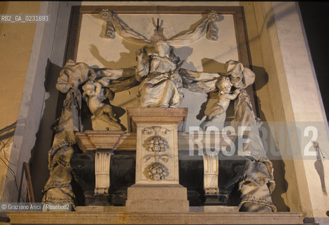 Nome:..ISOLA DI SAN CLEMENTE: INTERNO DELLA CHIESA....Localizzazione:..VENEZIA / ISOLA DI SAN CLEMENTE / LAGUNA SUD..VENICE / THE ISLE OF SAN CLEMENTE / THE SOUTH LAGOON..Soggetto:..ISOLA DI SAN CLEMENTE / CHIESA / MONUMENTO A PIETRO E LORENZO MOROSINI..ISLE OF SAN CLEMENTE / THE CHURCH / MONUMENT TO PIETRO AND LORENZO MOROSINI ..Cronologia:..SEC. XVII..XVIIth CENTURY..Autore:......Stile:..BAROCCO..BAROQUE..Editori Stampatori:......Committenza:......Materia e Tecnica:......Collocazione:......Note:..DOPO IL SACCHEGGIO DEL1992 / I BUSTI, SCULTURE DI MICHELE UNGARO (XVII SEC.) SONO STATI TRAFUGATI..AFTER THE SACK IN 1992 / THE BUSTS, SCULPTURES BY MICHELE UNGARO (XVIIth CENTURY) HAVE BEEN STOLEN ..Riproduzione Fotografica:..Graziano Arici/Rosebud2 ...Copyright:..Graziano Arici / rosebud2/....Data:..1993....Costo:..A....Key:..ISOLE ABBANDONATE / CHIESA..UNINHABITED ISLANDS / CHURCH