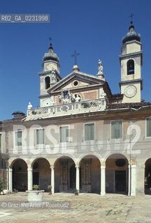 Caption: Nome:..ISOLA DI SAN SERVOLO: CHIESA....Localizzazione:..VENEZIA / ISOLA DI SAN SERVOLO  / LAGUNA SUD..VENICE / THE ISLE OF SAN SERVOLO / THE SOUTH  LAGOON..Soggetto:..ISOLA DI SAN SERVOLO / CHIESA..THE ISLE OF SAN SERVOLO / CHURCH..Cronologia:..SEC. XVIII..XVIII CENTURY..Autore:..TEMANZA TOMASO / 1705 - 1789....Stile:......Editori Stampatori:......Committenza:......Materia e Tecnica:......Collocazione:......Note:..DAL 1734 DIVENNE RICOVERO PER MALATTIE MENTALI FINO AL 1979 / DAL1982 OSPITA LA SCUOLA EUROPEA DI ONCOLOGIA E IL CENTRO EUROPEO PER RESTAURATORI / DAL 1996 E SEDE DELLA VENICE INTERNATIONAL UNIVERSITY / RIUSO..FROM 1734 TO 1979 IT WAS USED AS A MENTAL HOSPITAL / IN 1982  IT BECAME THE SEAT OF EUROPEAN SCHOOL OF ONCOLOGY  AND  OF THE EUROPEAN  CENTRE FOR RESTORERS / IN 1996 IT BECAME THE SEAT OF THE VENICE INTERNATIONAL UNIVERSITY /  RE-USE ..Riproduzione Fotografica:..Graziano Arici/Rosebud2 ...Copyright:..Graziano Arici / rosebud2/....Data:..1993....Costo:..A....Key:..ISOLE ABBANDONATE / CHIESA..UNINHABITED ISLANDS / CHURCH