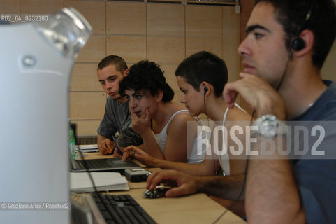 VENEZIA -IUAV FACOLTA DI ARCHITETTURA - DIPARTIMENTO DI ARTI E DISEGNO INDUSTRIALE ©Graziano Arici/Rosebud2 COMPUTER UNIVERSITA