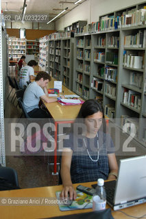 VENEZIA -IUAV FACOLTA DI ARCHITETTURA - CORSO DI URBANISTICA © 2003 Graziano Arici/Rosebud2  UNIVERSITA CA TRON