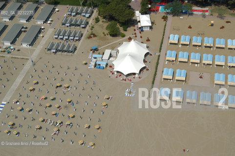 VENEZIA 03/06/03 - LIDO :  SPIAGGIA  ©Graziano Arici/Rosebud2 AEREA