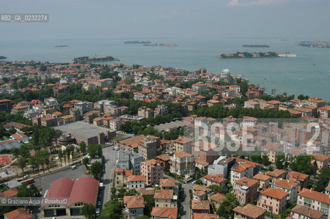 VENEZIA 03/06/03 - LIDO :  SPIAGGIA  ©Graziano Arici/Rosebud2 AEREA