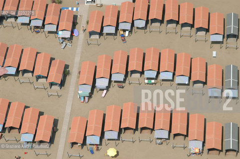 VENEZIA 03/06/03 - LIDO :  SPIAGGIA  ©Graziano Arici/Rosebud2 AEREA