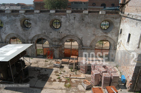 ARSENALE DI VENEZIA FONDERIE RESTAURO CONSERVATIVO © 2003 Graziano Arici/Rosebud2 CONSORZIO VENEZIA NUOVA ARCHEOLOGIA INDUSTRIALE FORNO LEGNO