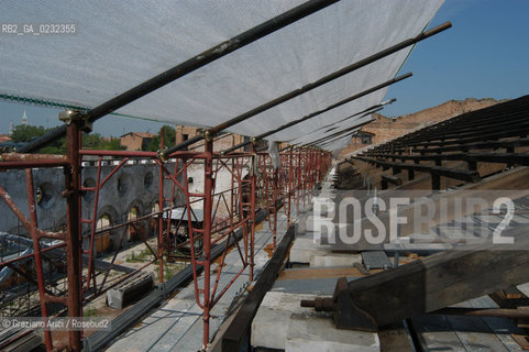 ARSENALE DI VENEZIA FONDERIE RESTAURO CONSERVATIVO © 2003 Graziano Arici/Rosebud2 CONSORZIO VENEZIA NUOVA ARCHEOLOGIA INDUSTRIALE FORNO LEGNO