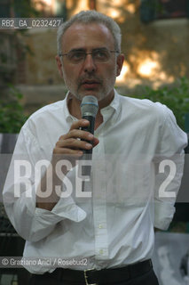 50° ESPOSIZIONE INTERNAZIONALE DARTE LA BIENNALE DI VENEZIA - GIARDINI - LE INSTALLAZIONI DI  VIVERE VENEZIA  © 2003 Graziano Arici/Rosebud2 / CONSORZIO VENEZIA NUOVA / IUAV..FRANCESCO BONAMI