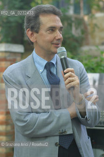 50° ESPOSIZIONE INTERNAZIONALE DARTE LA BIENNALE DI VENEZIA - GIARDINI - LE INSTALLAZIONI DI  VIVERE VENEZIA  © 2003 Graziano Arici/Rosebud2 / CONSORZIO VENEZIA NUOVA / IUAV FRANCO BENABE