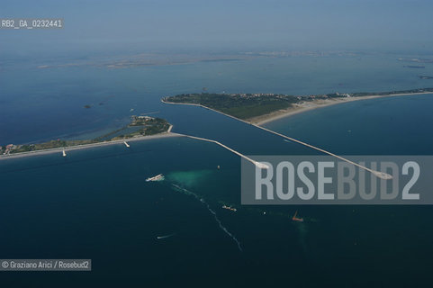 VENEZIA 22/07/2003 - BOCCA DI PORTO DI MALAMOCCO © 2003 Graziano Arici/Rosebud2 MOSE DIGHE MOBILI CONSORZIO VENEZIA NUOVA