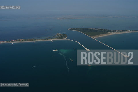 VENEZIA 22/07/2003 - BOCCA DI PORTO DI MALAMOCCO © 2003 Graziano Arici/Rosebud2 MOSE DIGHE MOBILI CONSORZIO VENEZIA NUOVA