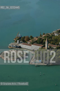 VENEZIA 30/09/2003 -  ISOLA DI POVEGLIAI © 2003 Graziano Arici/Rosebud2 CONSORZIO VENEZIA NUOVA ISOLE ABBANDONATE