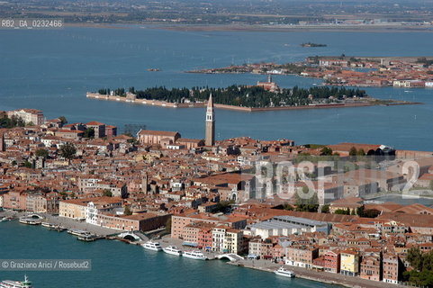 VENEZIA  CIMITERO MURANO -  © 2003 Graziano Arici/Rosebud2 / FOTO AEREA