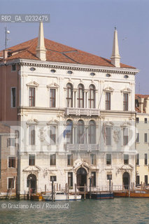VENEZIA PALAZZO BALBI © 2003 Graziano Arici/Rosebud2