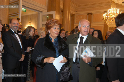 VENEZIA 14/12/03 - INAUGURAZIONE DEL GRAN TEATRO LA FENICE IL SEGRETARIO DI RIFONDAZIONE COMUNISTA FAUSTO BERTINOTTI CON LA MOGLIE ©Graziano Arici/Rosebud2