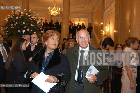 VENEZIA 14/12/03 - INAUGURAZIONE DEL GRAN TEATRO LA FENICE IL SEGRETARIO DI RIFONDAZIONE COMUNISTA FAUSTO BERTINOTTI CON LA MOGLIE ©Graziano Arici/Rosebud2