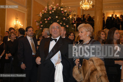 VENEZIA 14/12/03 - INAUGURAZIONE DEL GRAN TEATRO LA FENICE LINDUSTRIALE GIOVANNI RANA CON LA MOGLIE.- ©Graziano Arici/Rosebud2
