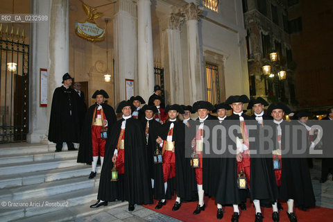 VENEZIA 14/12/03 - INAUGURAZIONE DEL GRAN TEATRO LA FENICE .- ©Graziano Arici/Rosebud2