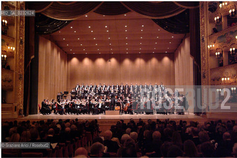 VENICE 14/12/03 - THE CONCERT CONDUCTED BY RICCARDO MUTI WITH THE ORCHESTRA DEL GRAN TEATRO LA FENICE FOR THE GALA - ARCHIVIO Graziano Arici/Rosebud2