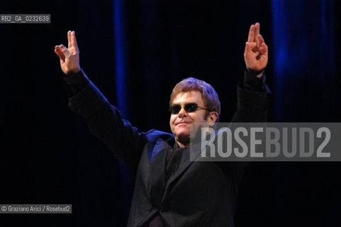 VENEZIA - CONCERTO DI ELTON JOHN AL GRAN TEATRO LA FENICE © 2003 Graziano Arici/Rosebud2