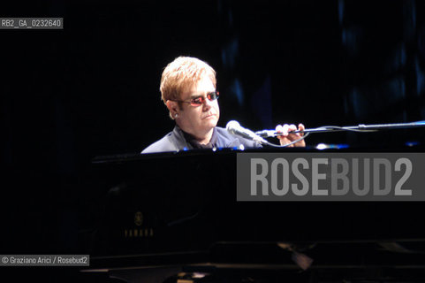 VENEZIA - CONCERTO DI ELTON JOHN AL GRAN TEATRO LA FENICE © 2003 Graziano Arici/Rosebud2