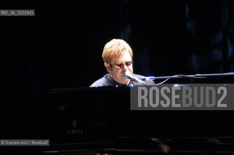 VENEZIA - CONCERTO DI ELTON JOHN AL GRAN TEATRO LA FENICE © 2003 Graziano Arici/Rosebud2
