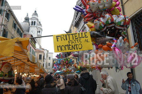 VENEZIA FESTA DELLA MADONNA DELLA SALUTE -  © 2003 Graziano Arici/Rosebud2 RELIGIONE.GASTRONOMIA