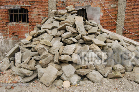 VENEZIA CANNAREGIO CATASTA DI MASEGNI IN PIETRA DISTRIA  © 2003 Graziano Arici/Rosebud2
