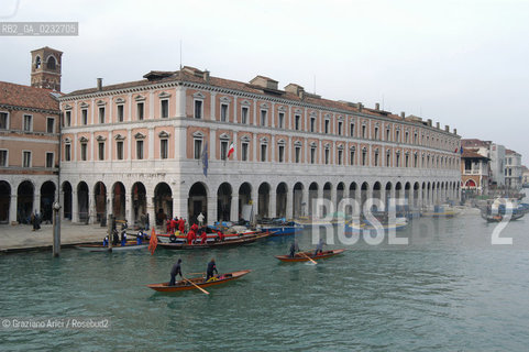 VENEZIA IL CANAL GRANDE DAVANTI ALLE FABBRICHE NUOVE © 2004 Graziano Arici/Rosebud2 TRIBUNALE.
